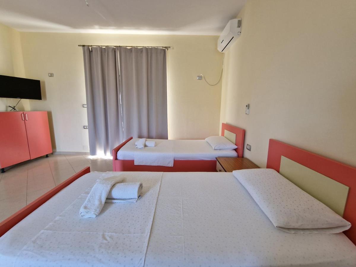 Harizi Apartments Ksamil Exteriér fotografie